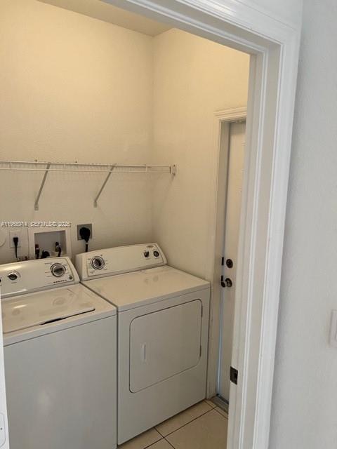 9952 NW 10th St 9952