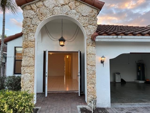 9952 NW 10th St 9952