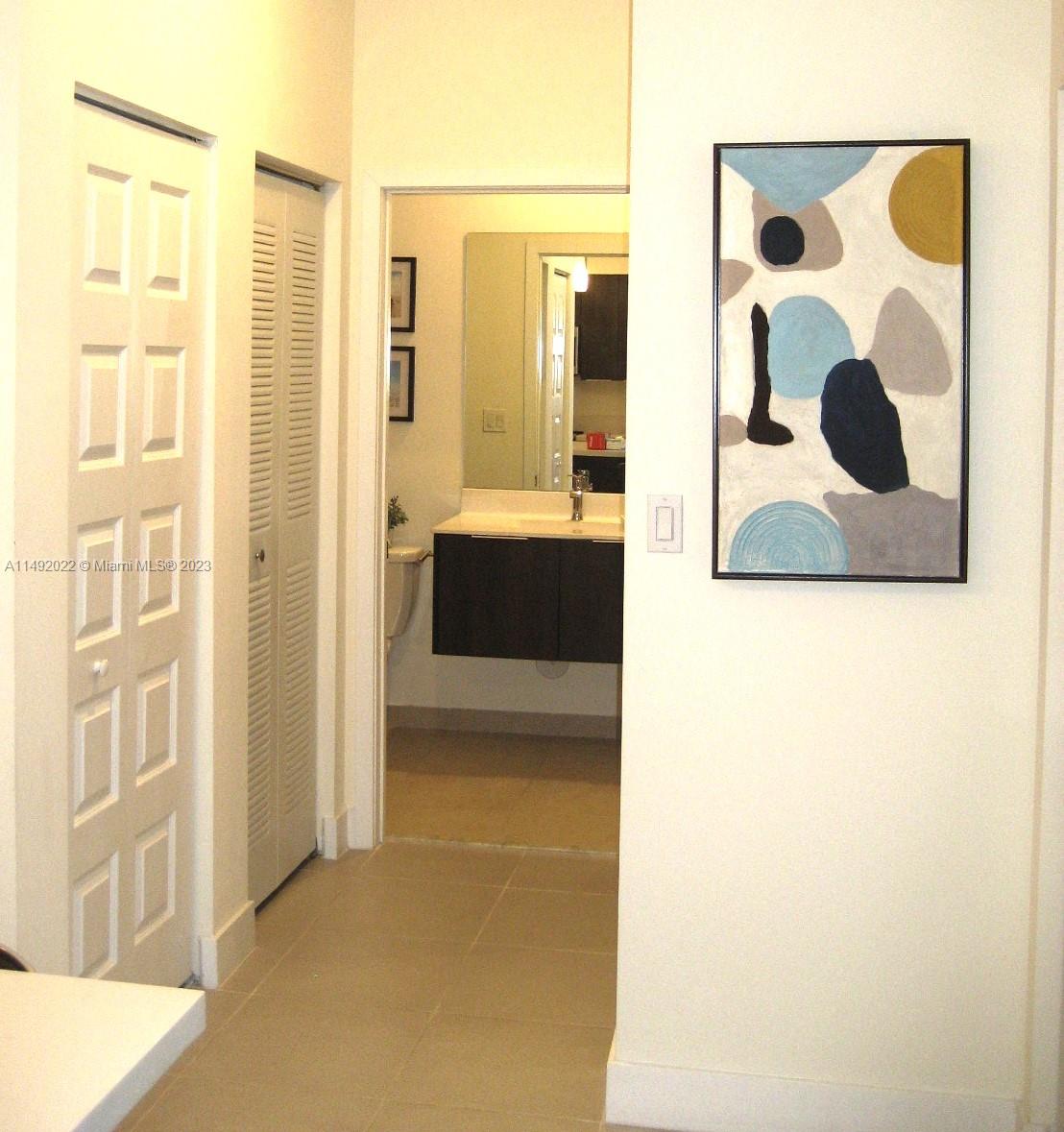 APEX AT PARK CENTRAL COND - Residential Lease