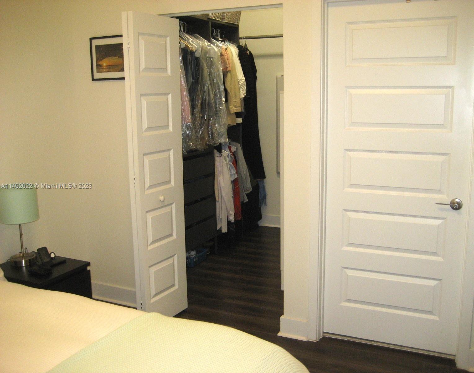 APEX AT PARK CENTRAL COND - Residential Lease