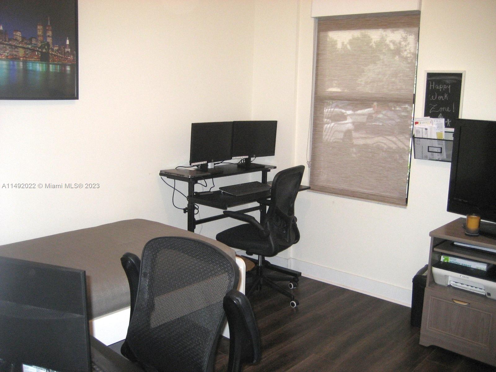APEX AT PARK CENTRAL COND - Residential Lease