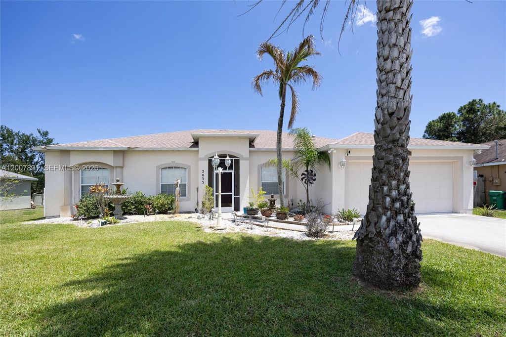 Photo of 2033 SW Beekman St #2033, Port St Lucie, FL 34953 (MLS # A12007891)
