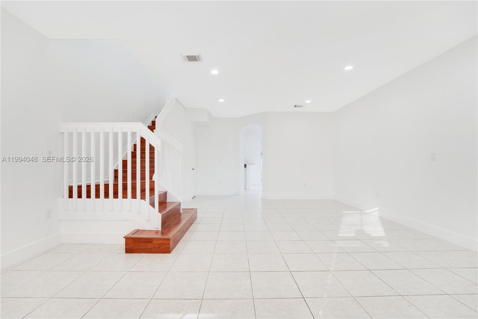 RIVERSIDE AT BISC NATL PK - Residential Lease