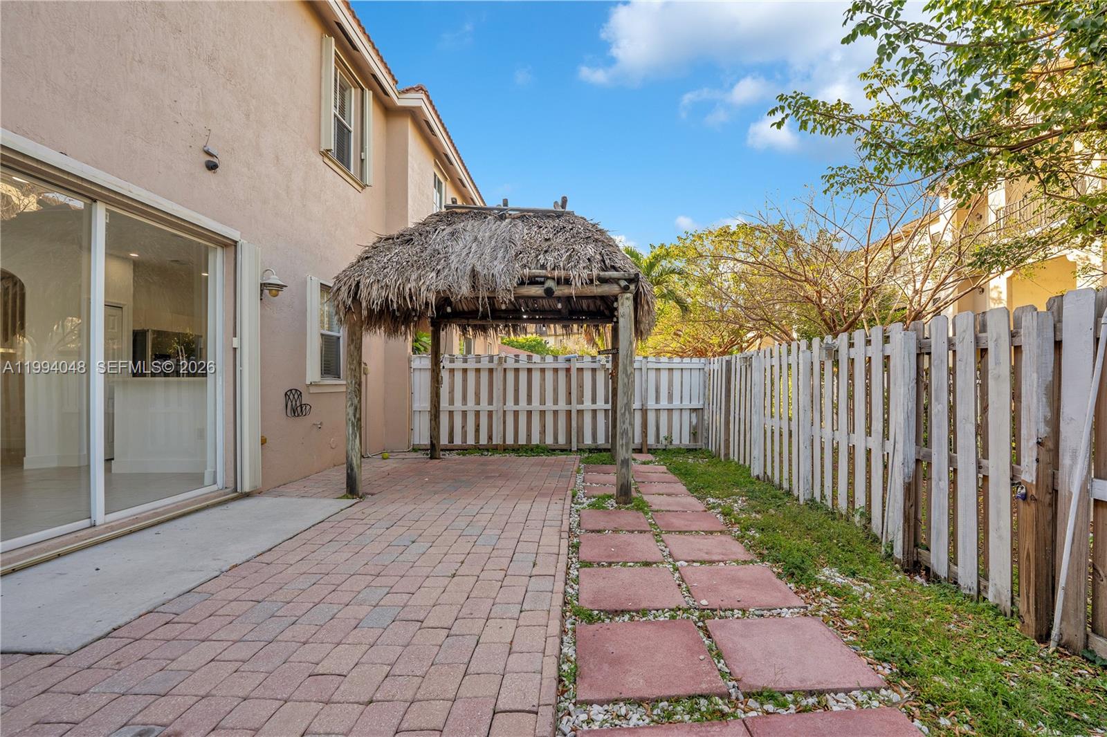 RIVERSIDE AT BISC NATL PK - Residential Lease