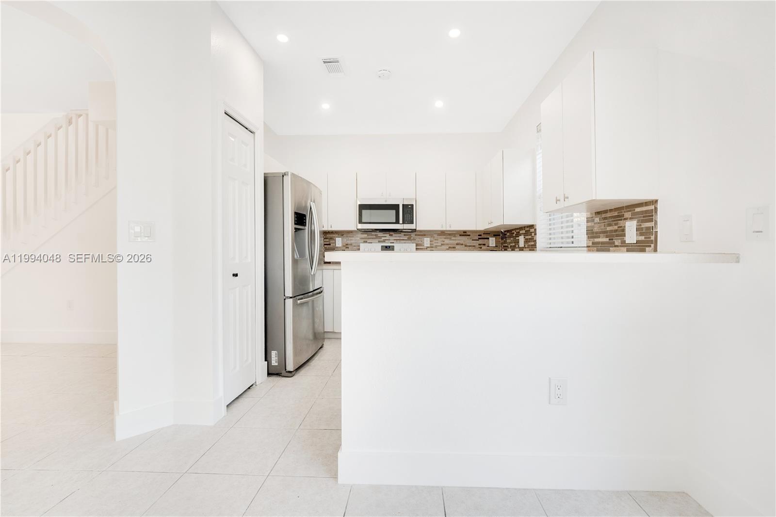 RIVERSIDE AT BISC NATL PK - Residential Lease