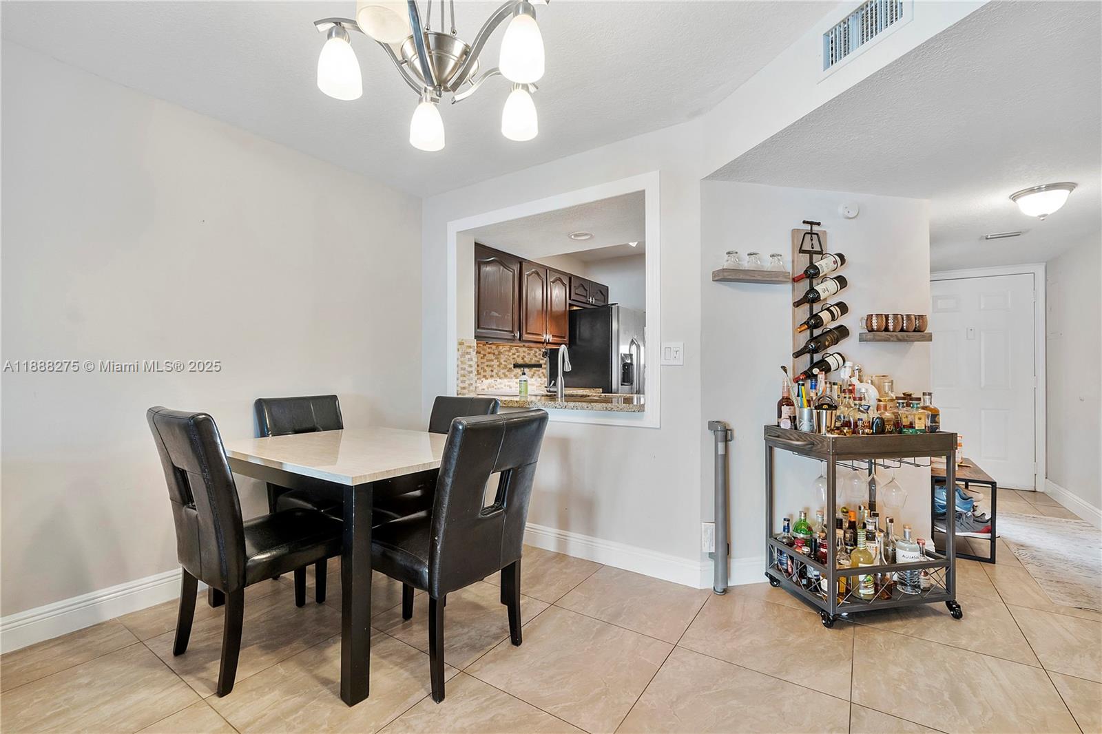 LAKE EMERALD CONDOMINIUM - Residential Lease