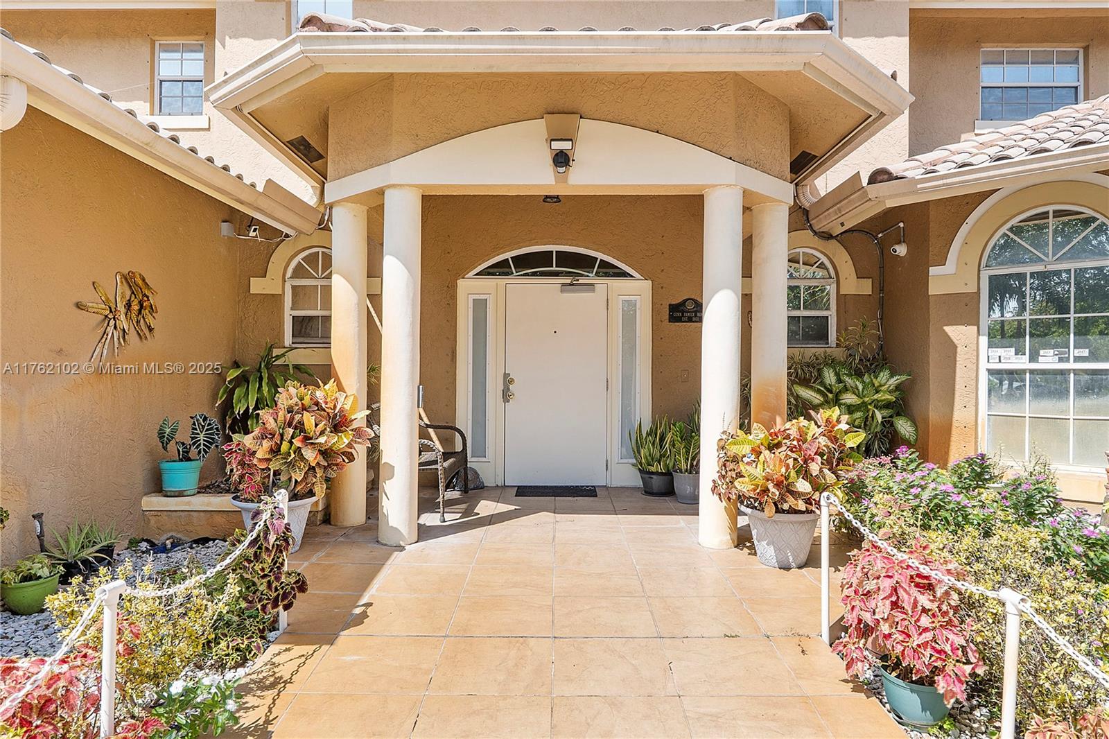 229 NW 15th St