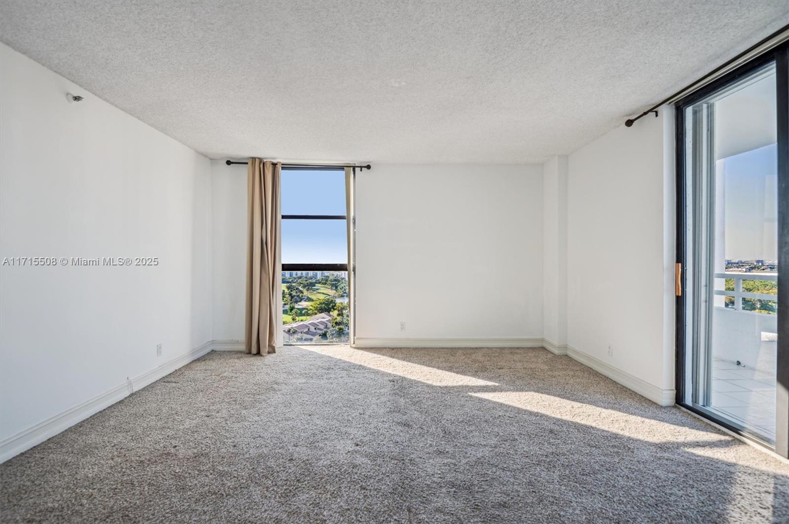 DELVISTA TOWERS CONDO - Residential