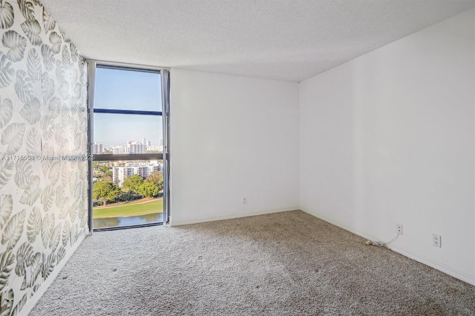 DELVISTA TOWERS CONDO - Residential