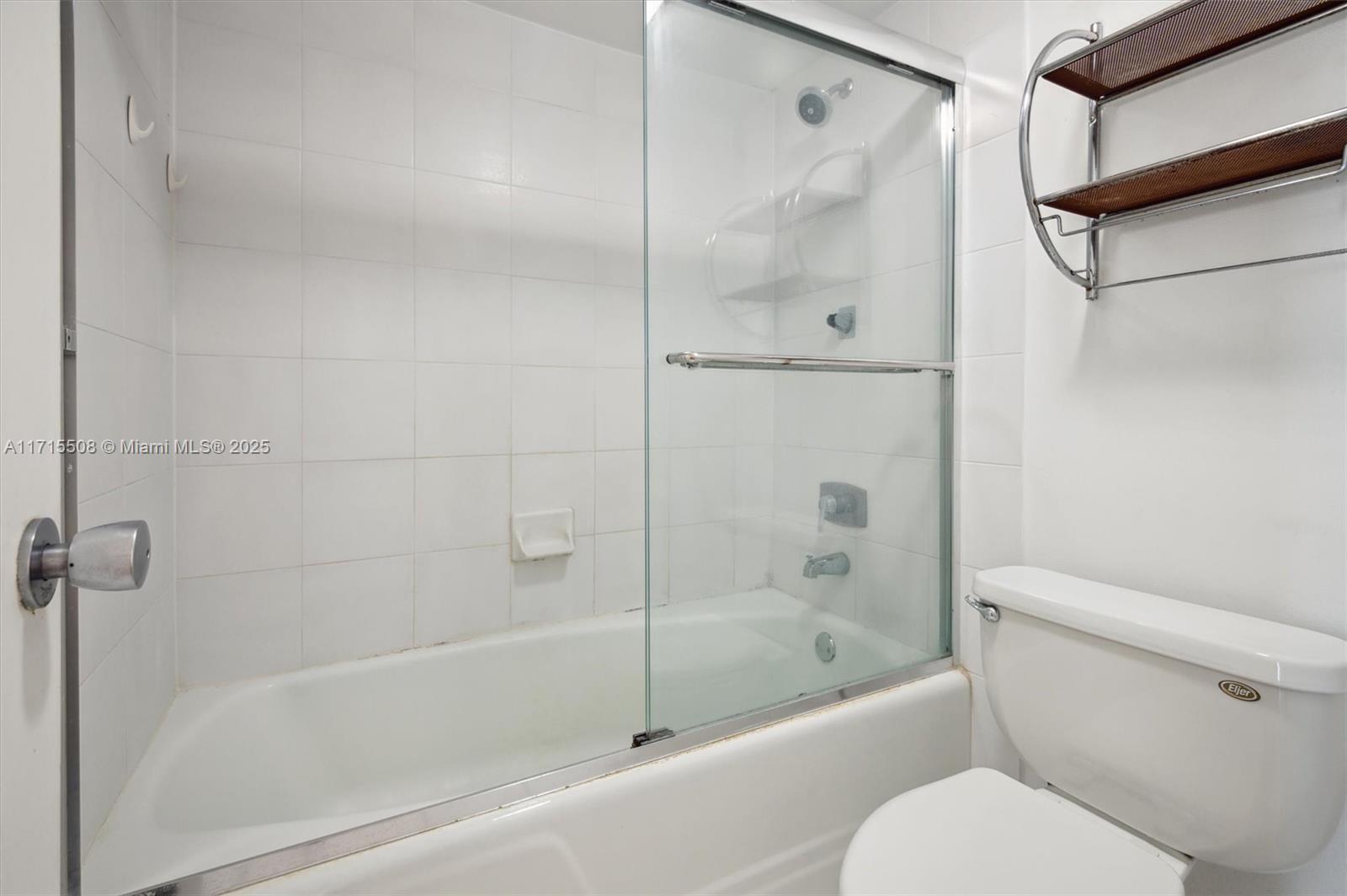 DELVISTA TOWERS CONDO - Residential