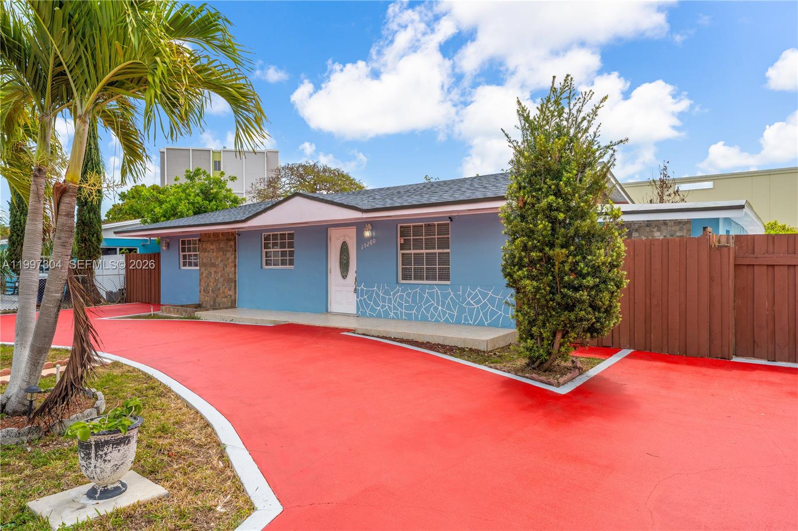 21ST CENTURY HOMES NEW - Residential