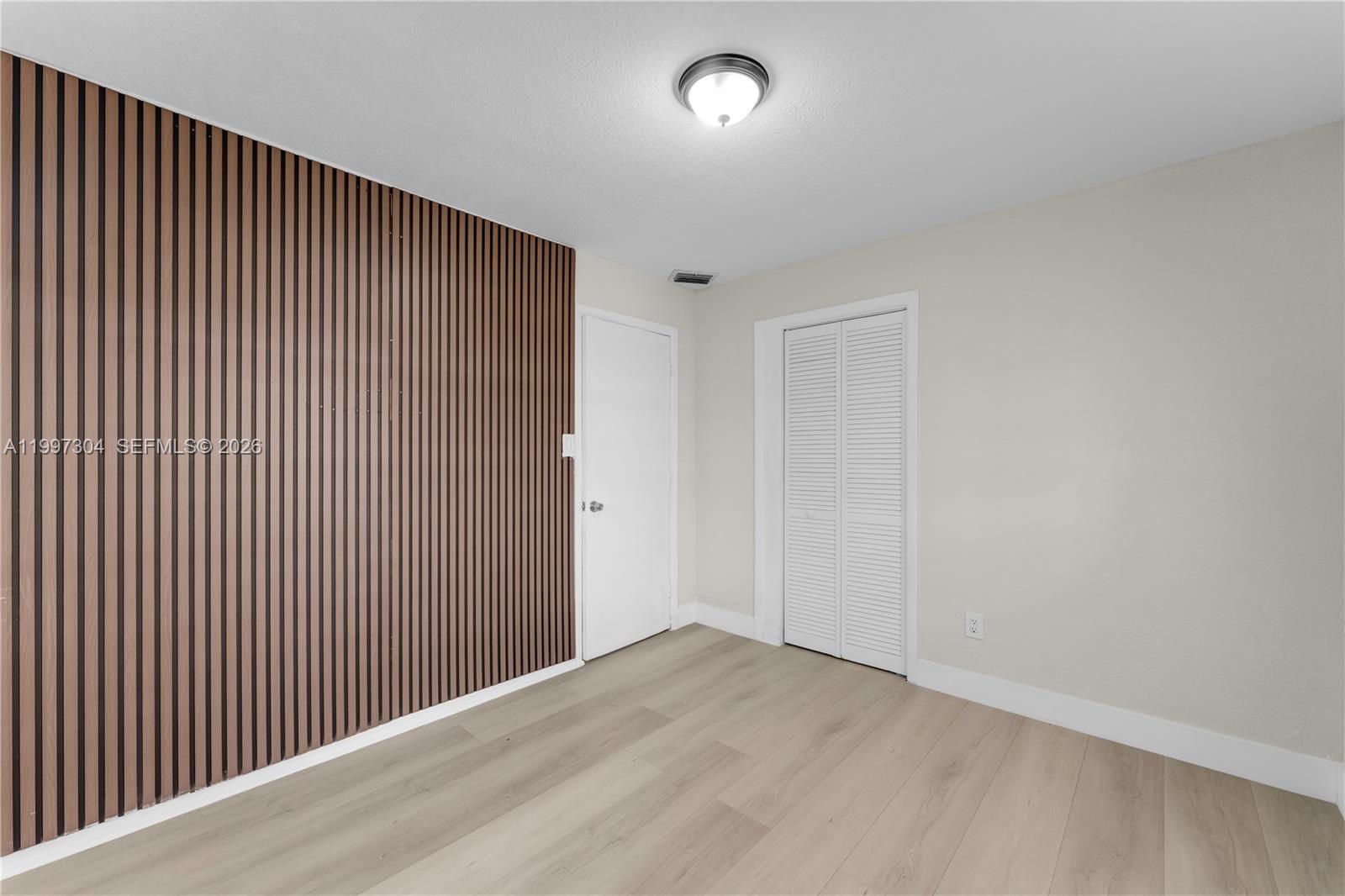 21ST CENTURY HOMES NEW - Residential