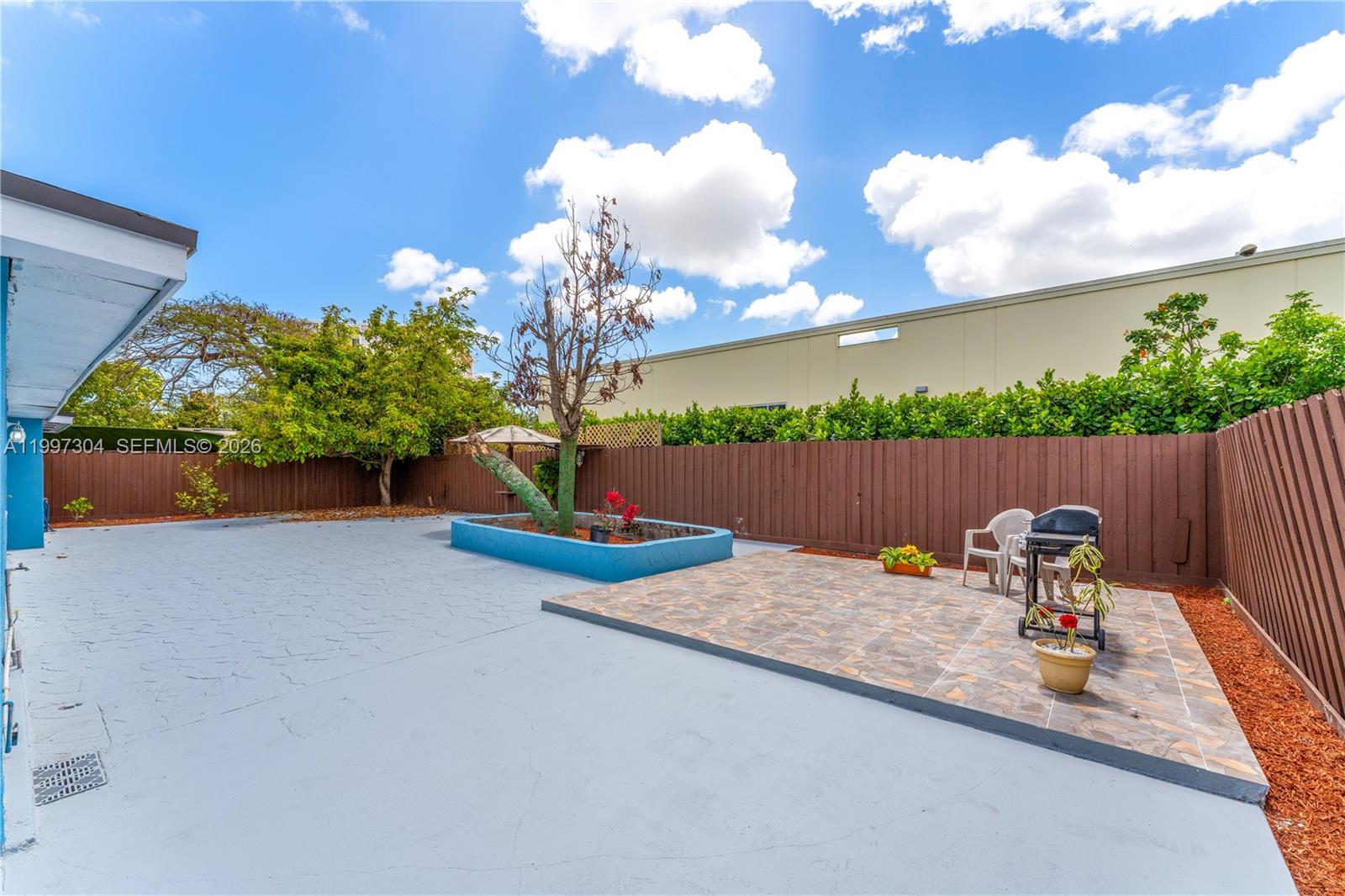 21ST CENTURY HOMES NEW - Residential