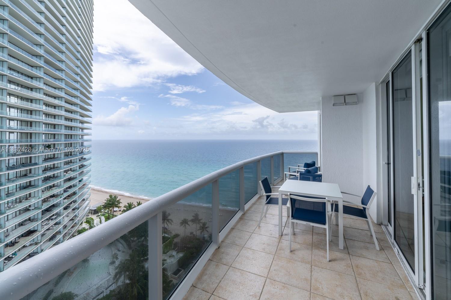 18911 Collins Ave 2002