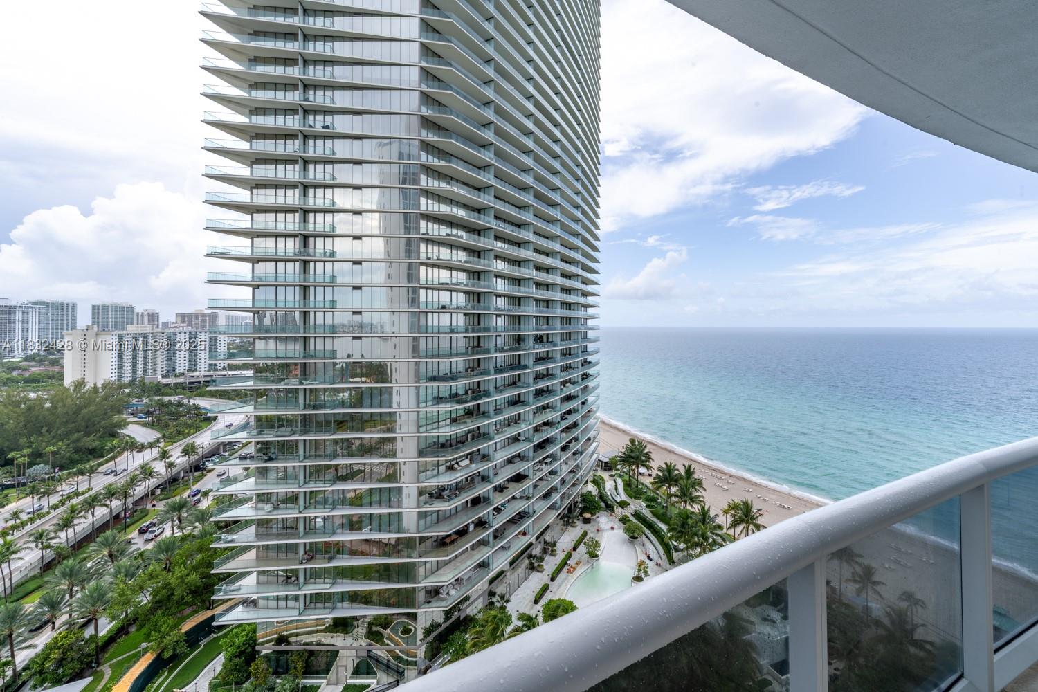 18911 Collins Ave 2002
