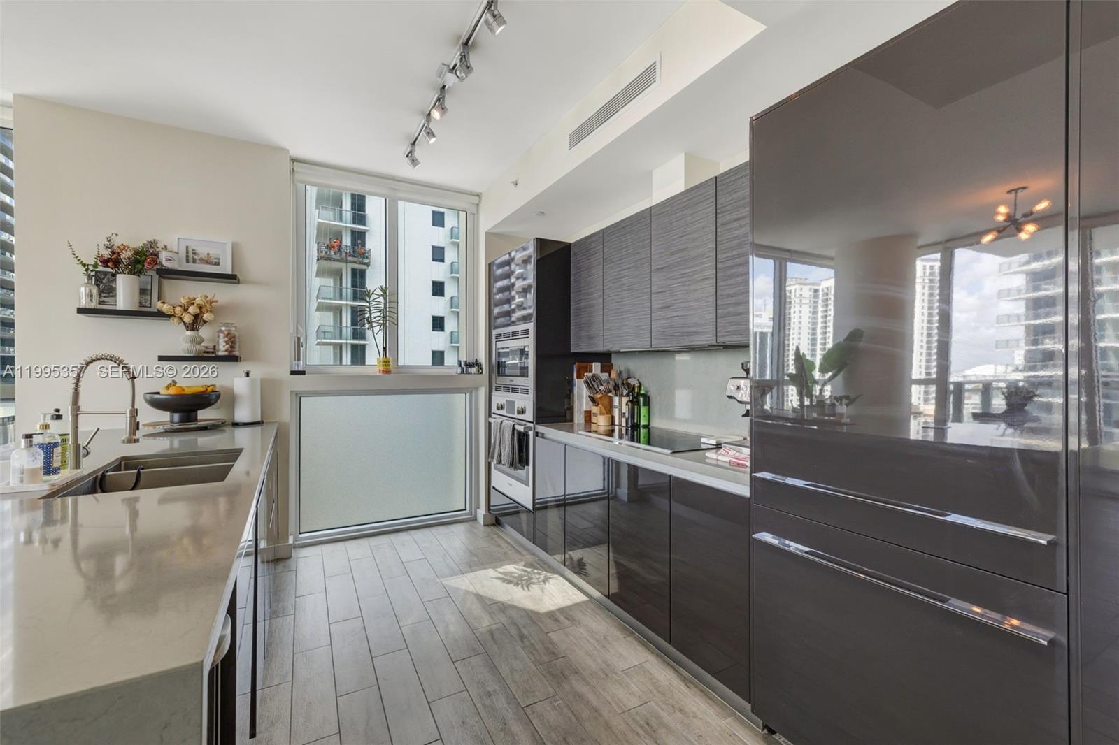 1080 Brickell Ave 1909