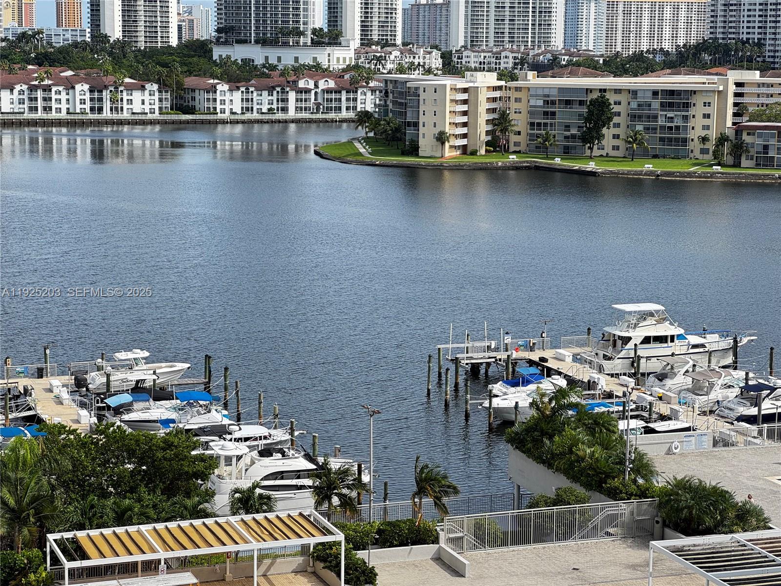 DEL PRADO MARINA - Residential