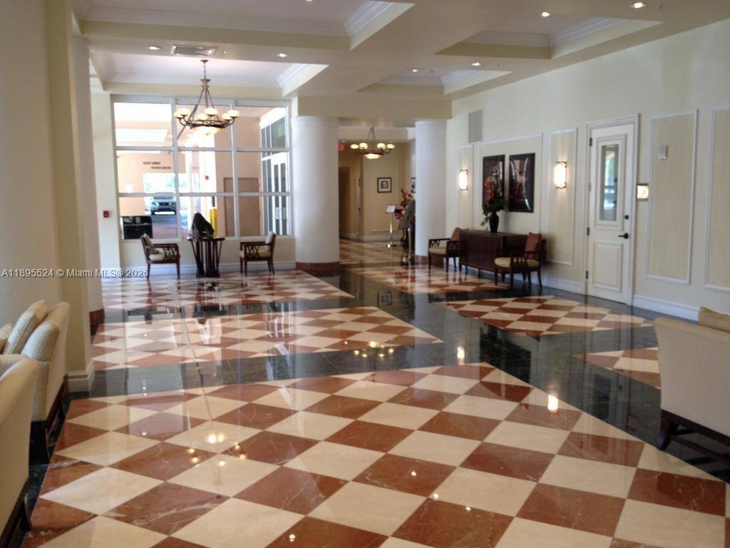 KING DAVID OF SUNNY ISLES - Residential