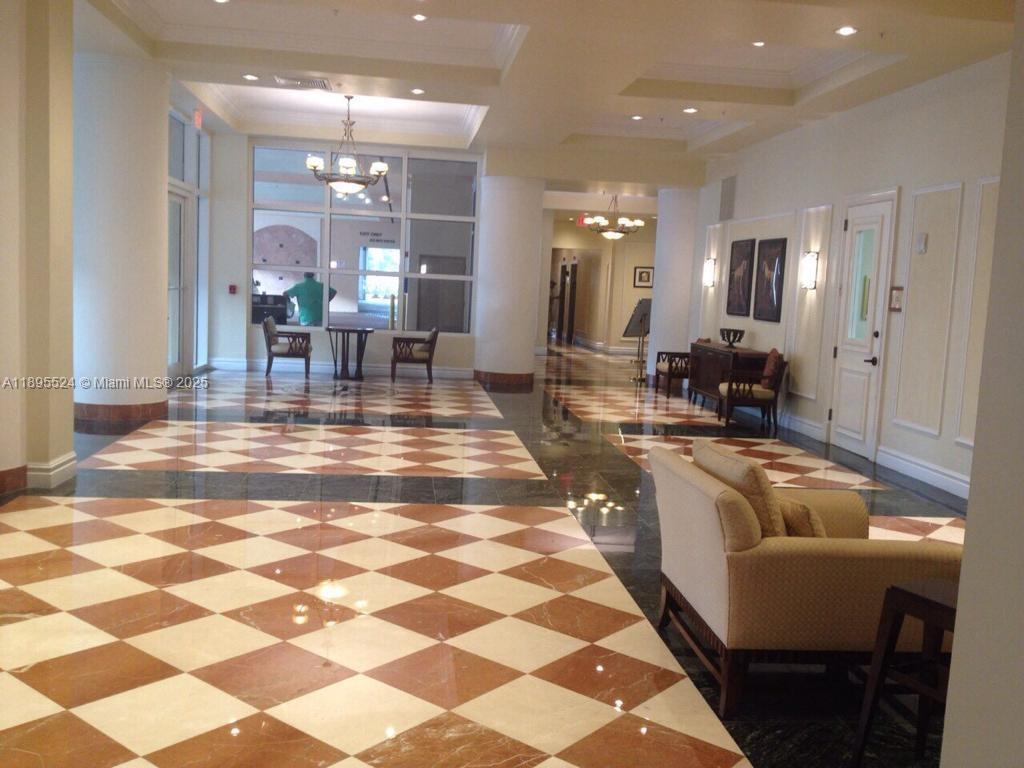 KING DAVID OF SUNNY ISLES - Residential