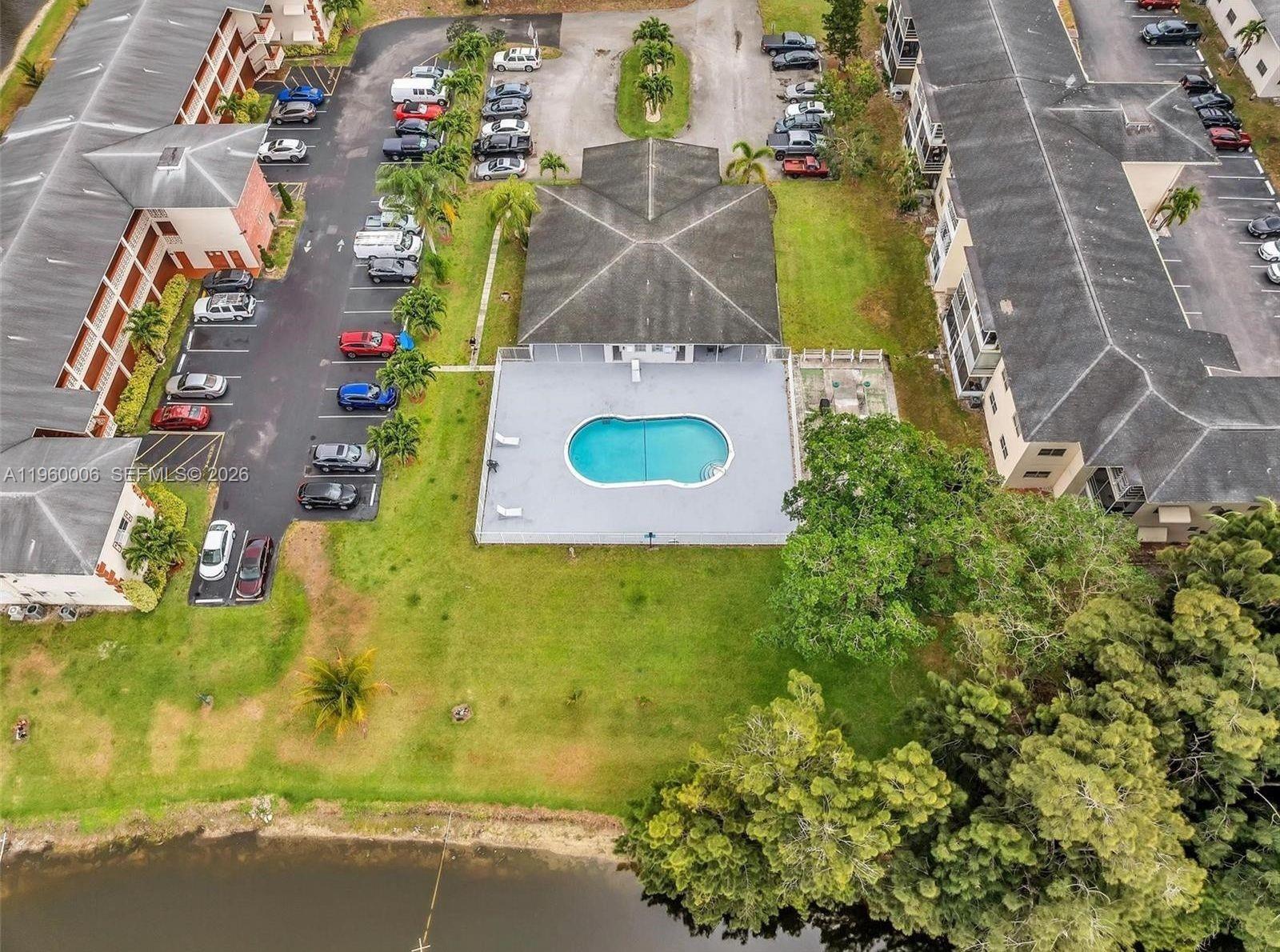 LAKE PARK GARDENS 1 INC C - Residential