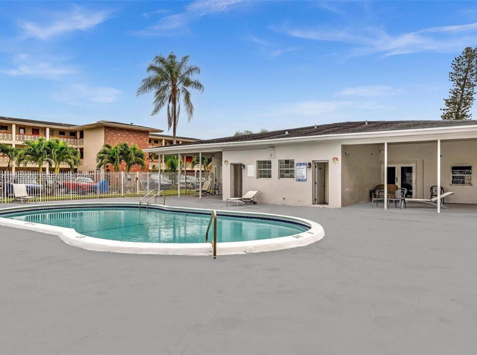 LAKE PARK GARDENS 1 INC C - Residential