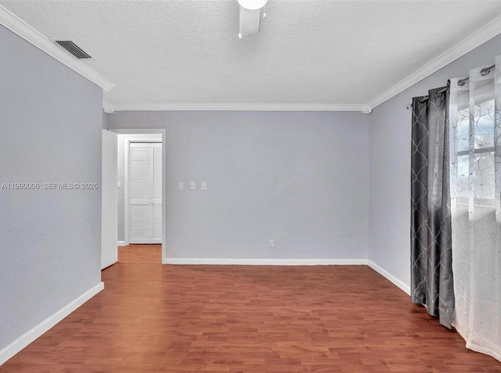 LAKE PARK GARDENS 1 INC C - Residential