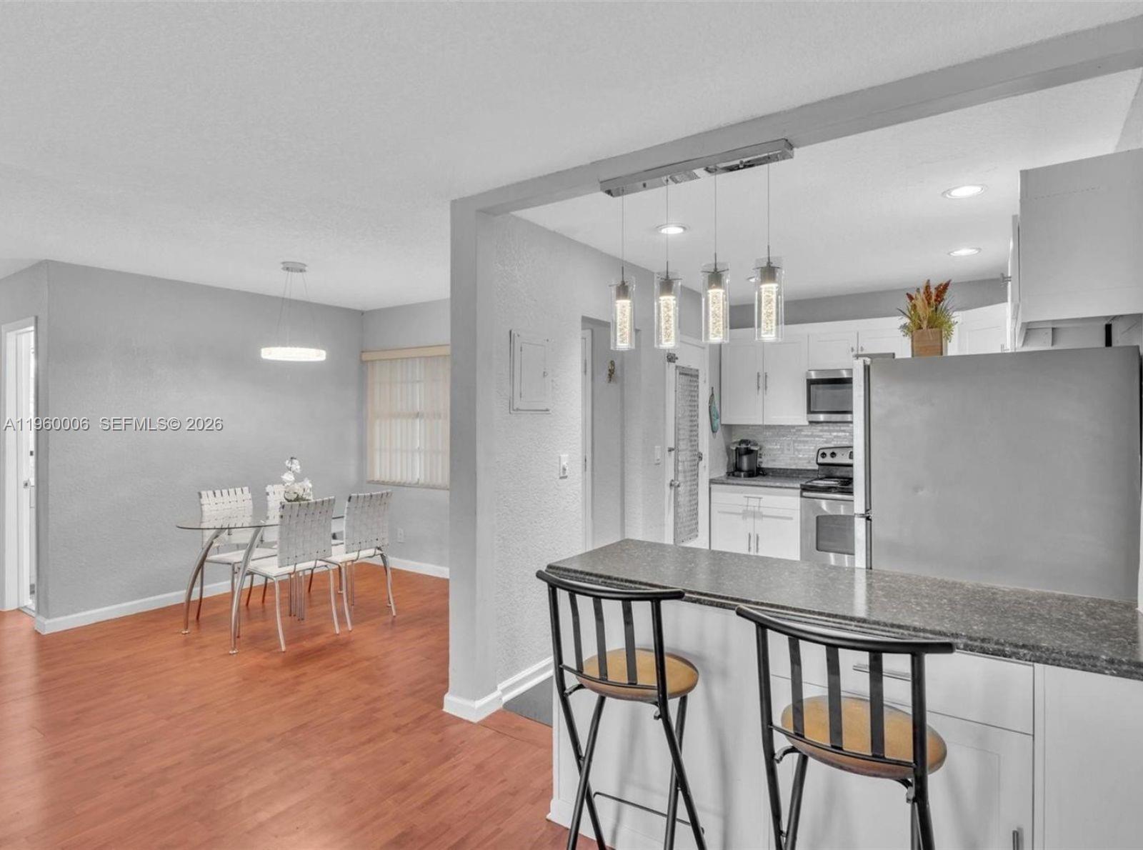 LAKE PARK GARDENS 1 INC C - Residential