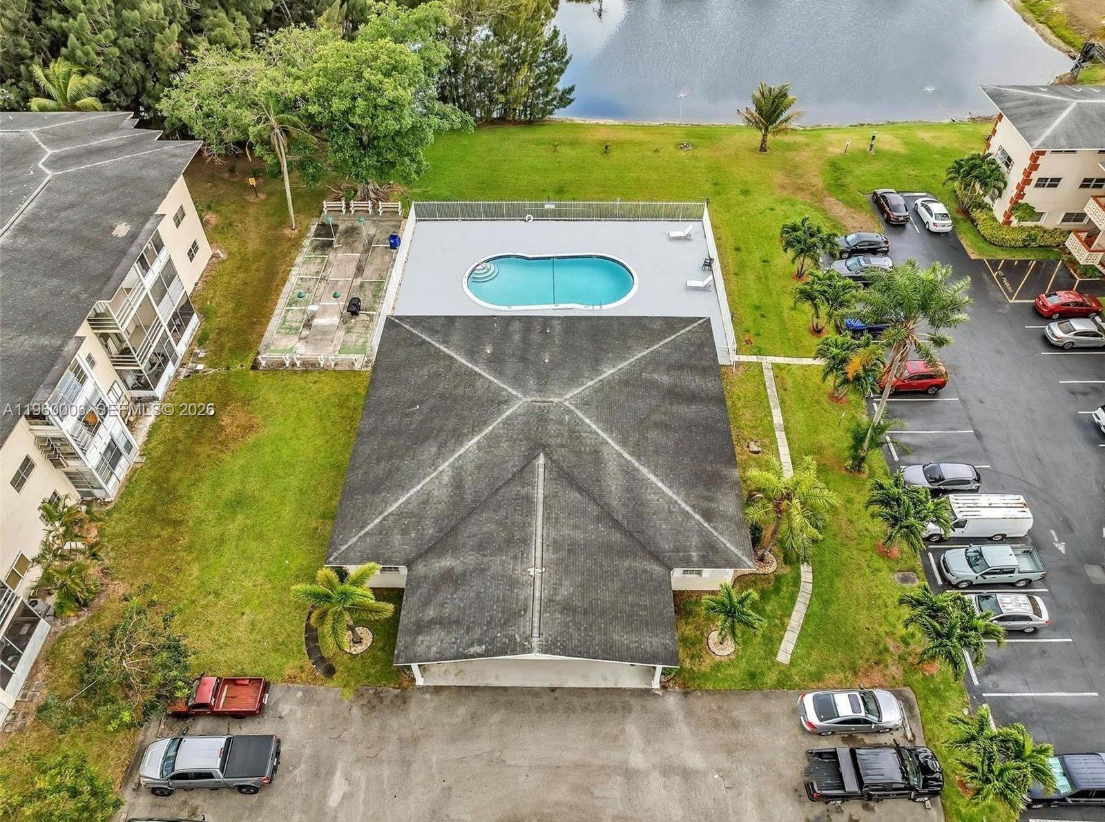 LAKE PARK GARDENS 1 INC C - Residential