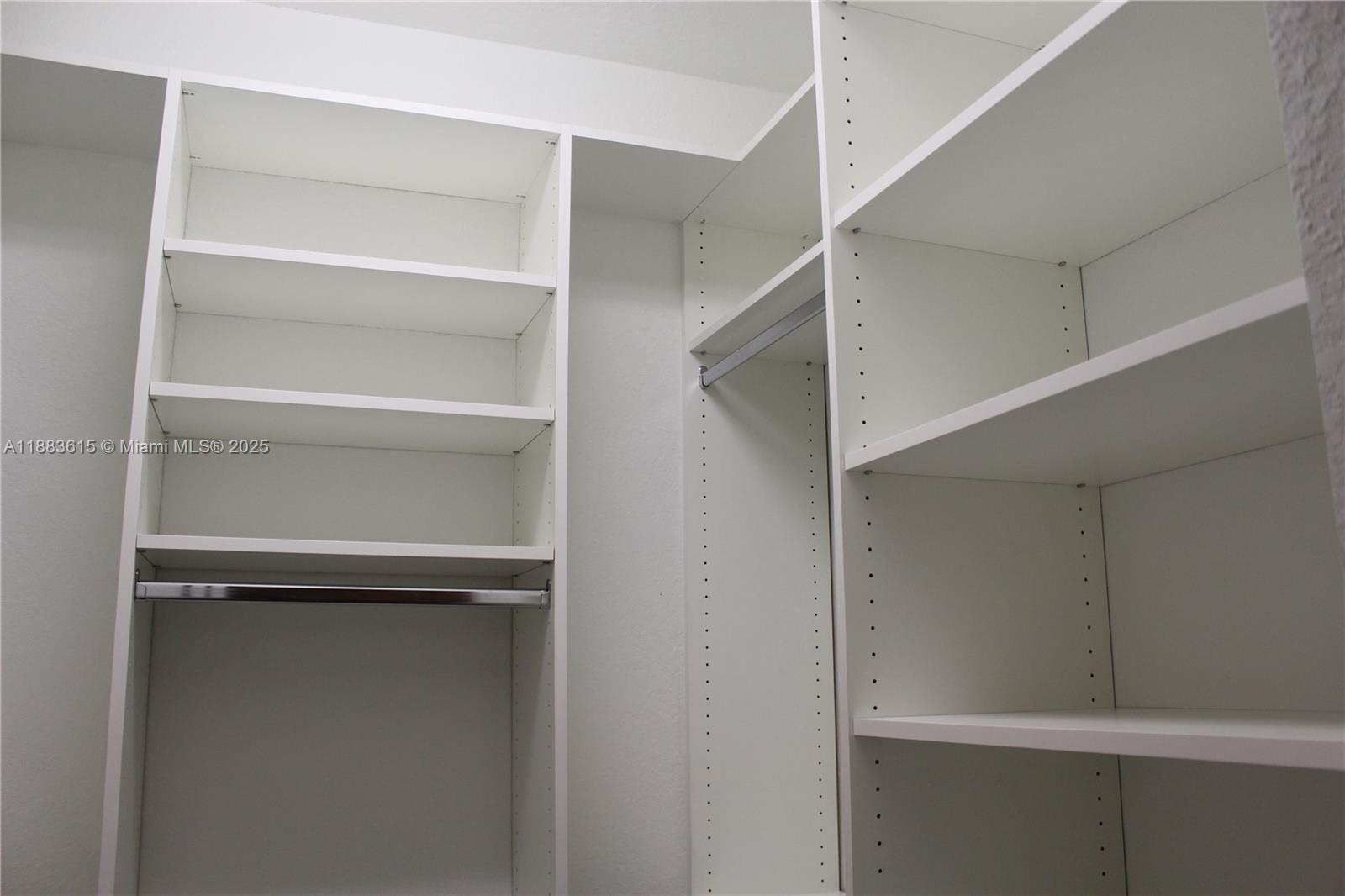 VIA VENTURA NEIGHBORHOOD - Residential