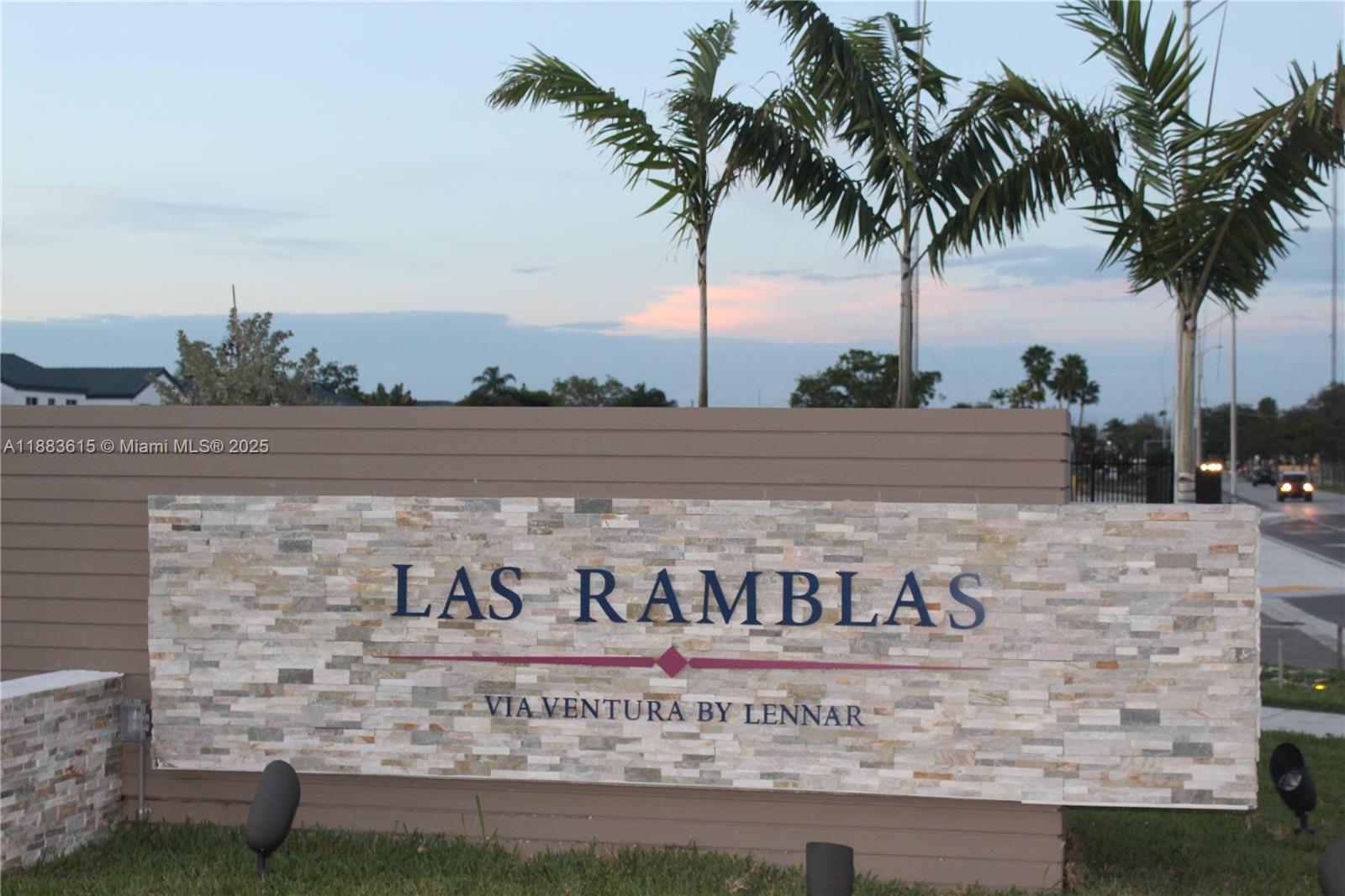 VIA VENTURA NEIGHBORHOOD - Residential