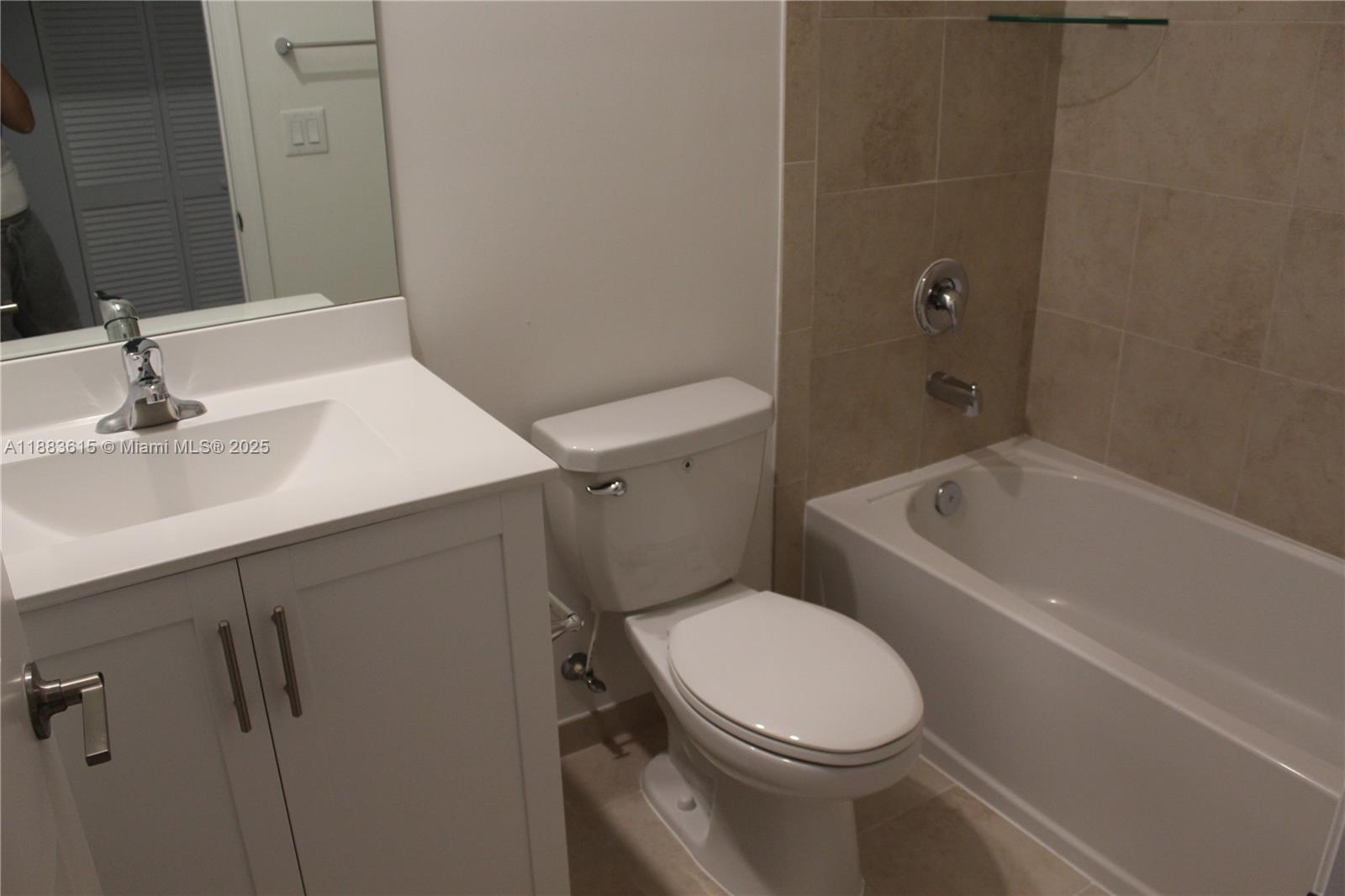 VIA VENTURA NEIGHBORHOOD - Residential