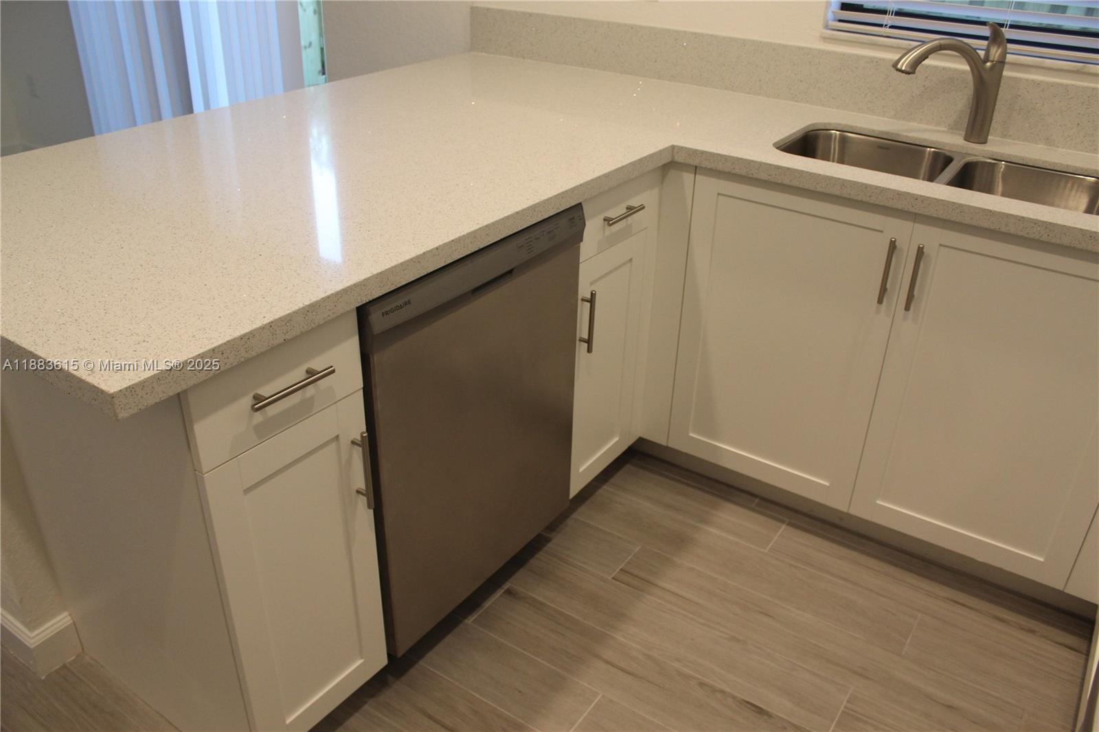 VIA VENTURA NEIGHBORHOOD - Residential