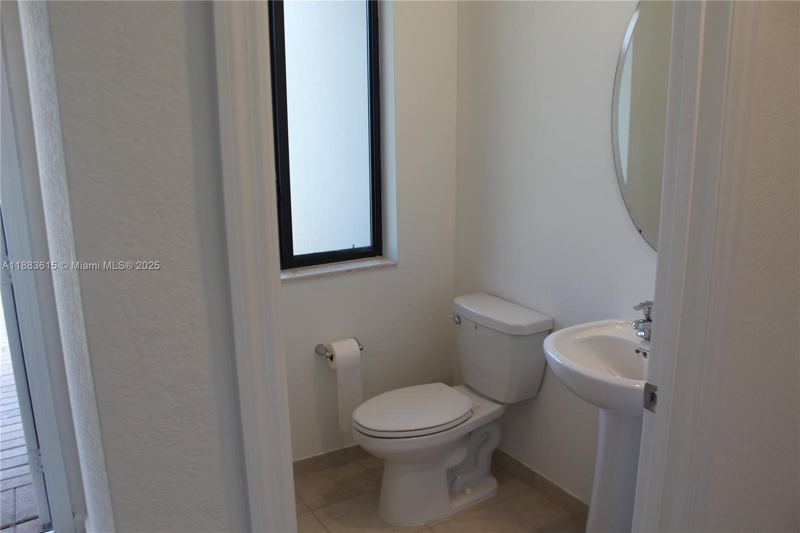 VIA VENTURA NEIGHBORHOOD - Residential