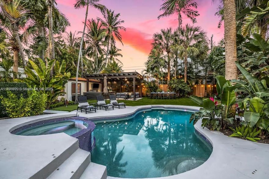 Prime Las Olas Location – Stunning 4BR Home with Guest House & Resort-Style Outdoor Space
This beautifully designed home offers the best location in Fort Lauderdale – just a 1-minute walk to Las Olas Blvd, filled with hundreds of restaurants, shops, and entertainment options. The beach is just minutes away by bike or car, making this an ideal property for families or long-term vacation stays.
 4 Bedrooms / 3.5 Baths – Includes guest house with king bedroom & ensuite
 2 Stylish Living Rooms
 Chef's Kitchen – Fully equipped for gourmet cooking
 Heated Saltwater Pool – Surrounded by tropical landscaping
 Outdoor Living at Its Best – Pergola with fans, lounge seating, fire pit, and high-end Lion BBQ
Main House: 3 bedrooms, 2.5 baths
Guest House: 1 king bedroom with private bath