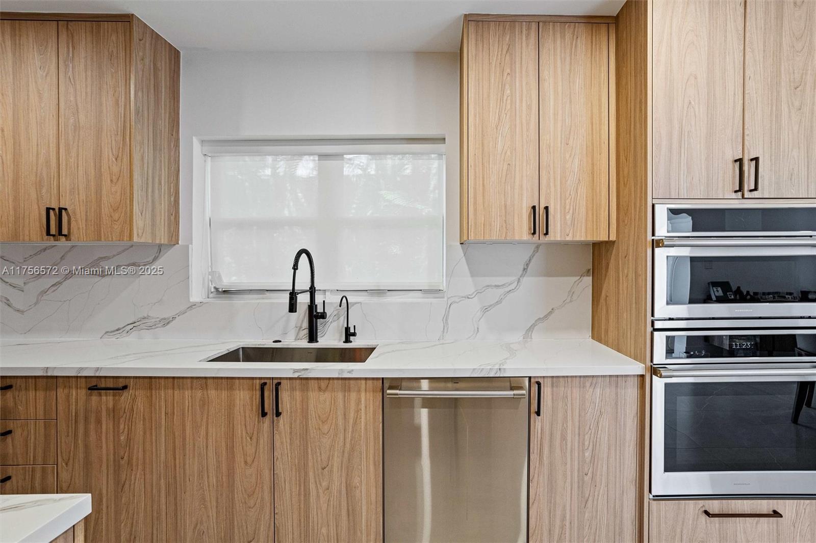 BEACH VIEW ADDN - Residential