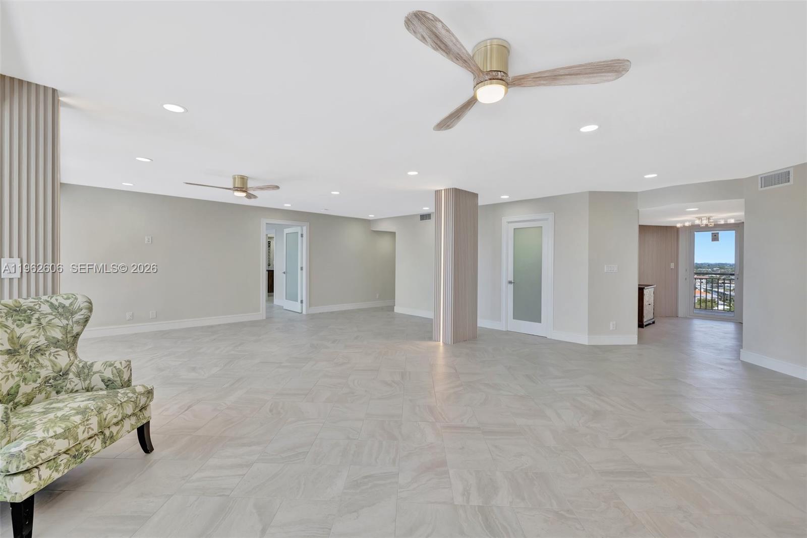 GALLEON CONDO - Residential