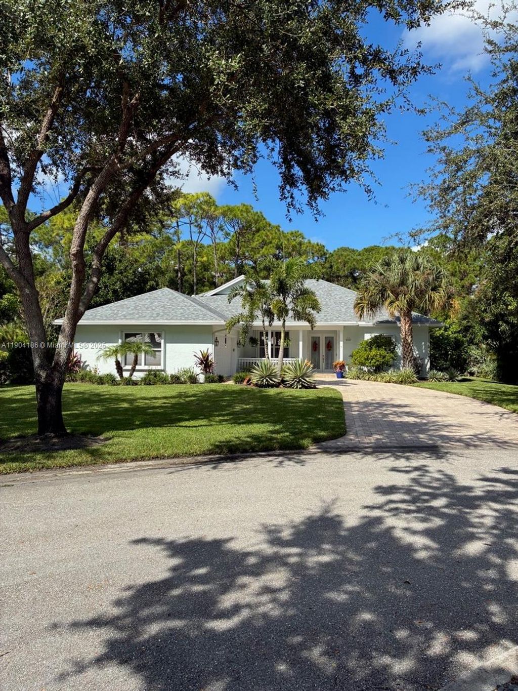 Photo of 8788 SW Fishermans Wharf Dr, Stuart, FL 34997 (MLS # A11904186)