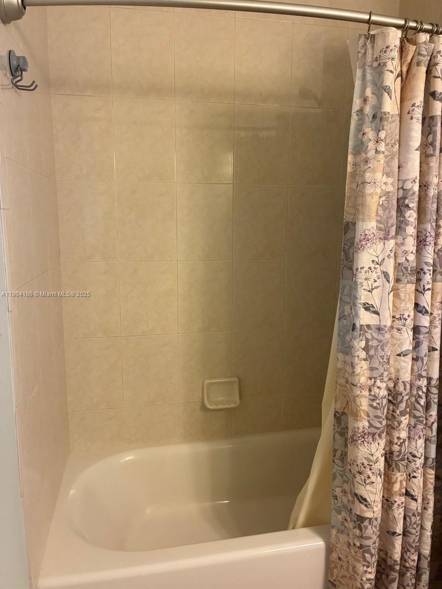 LOCKS LANDING - Residential