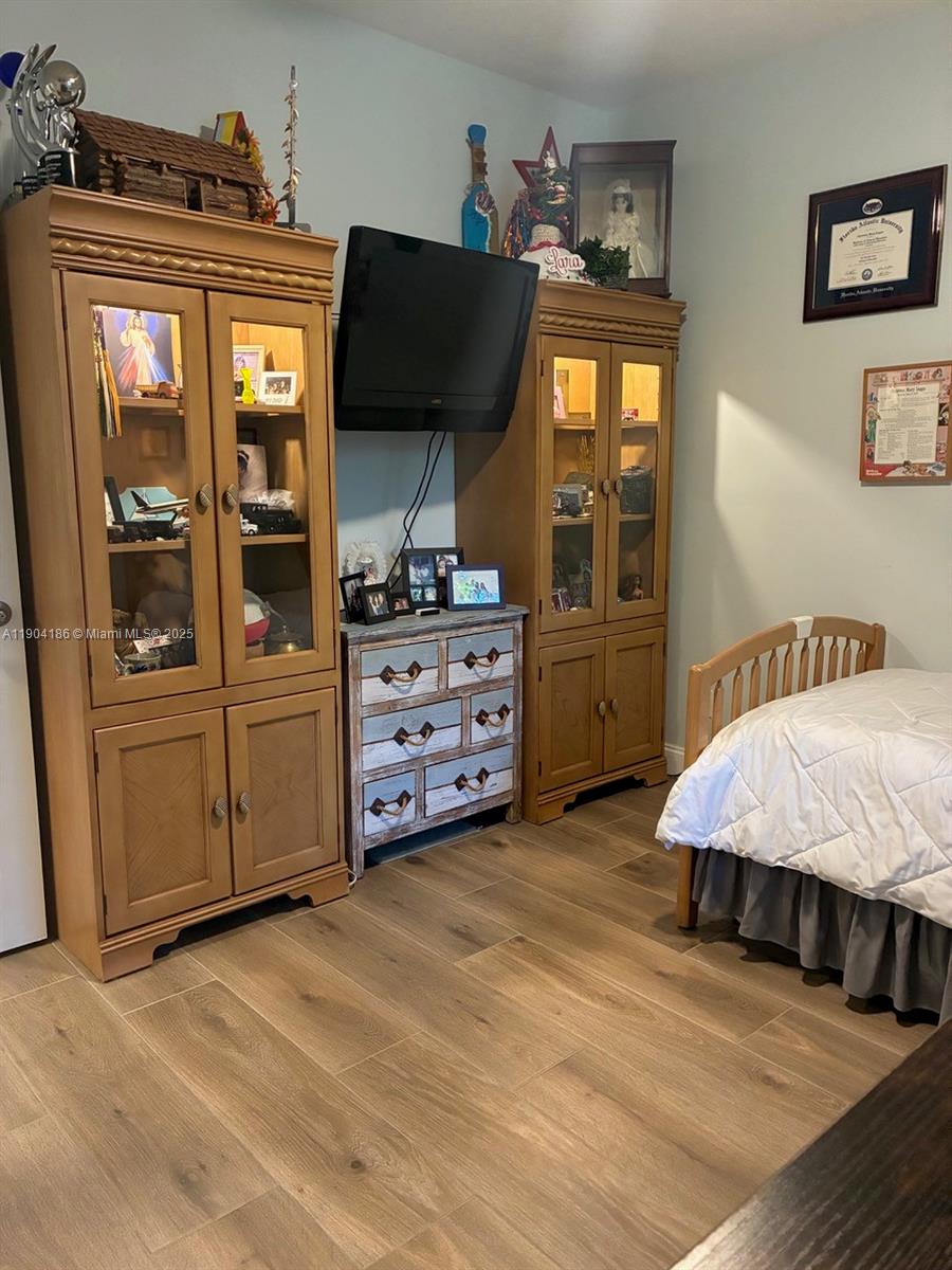 LOCKS LANDING - Residential