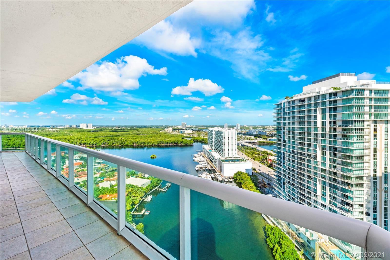 OCEANIA V CONDO - Residential