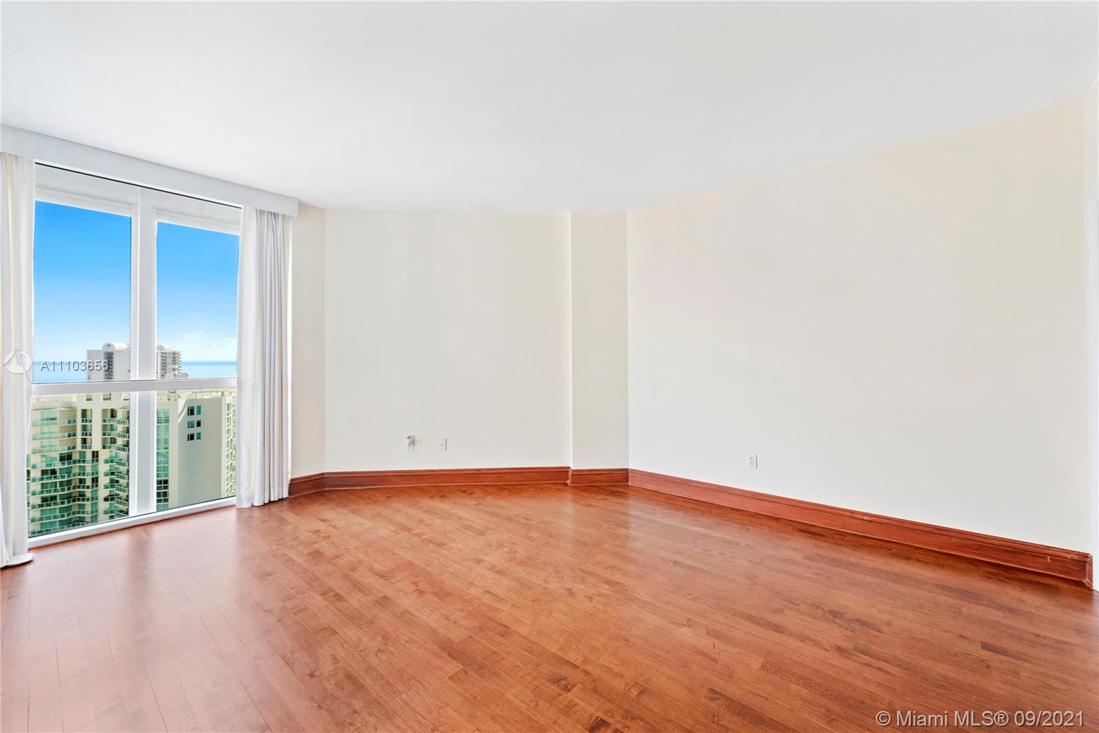 OCEANIA V CONDO - Residential