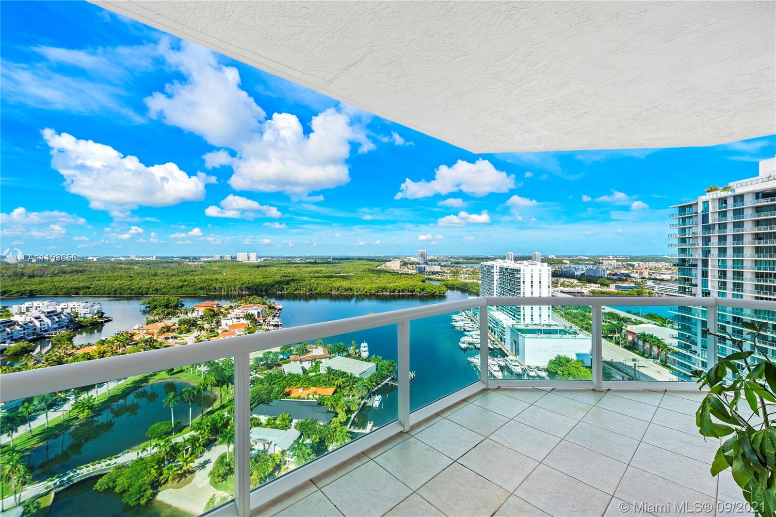 OCEANIA V CONDO - Residential