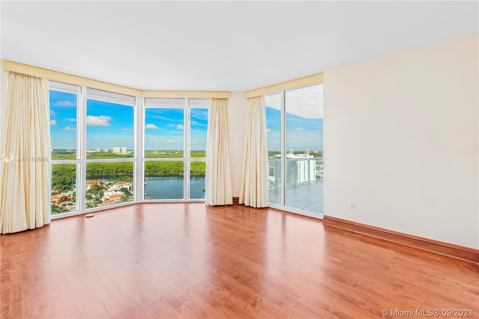 OCEANIA V CONDO - Residential