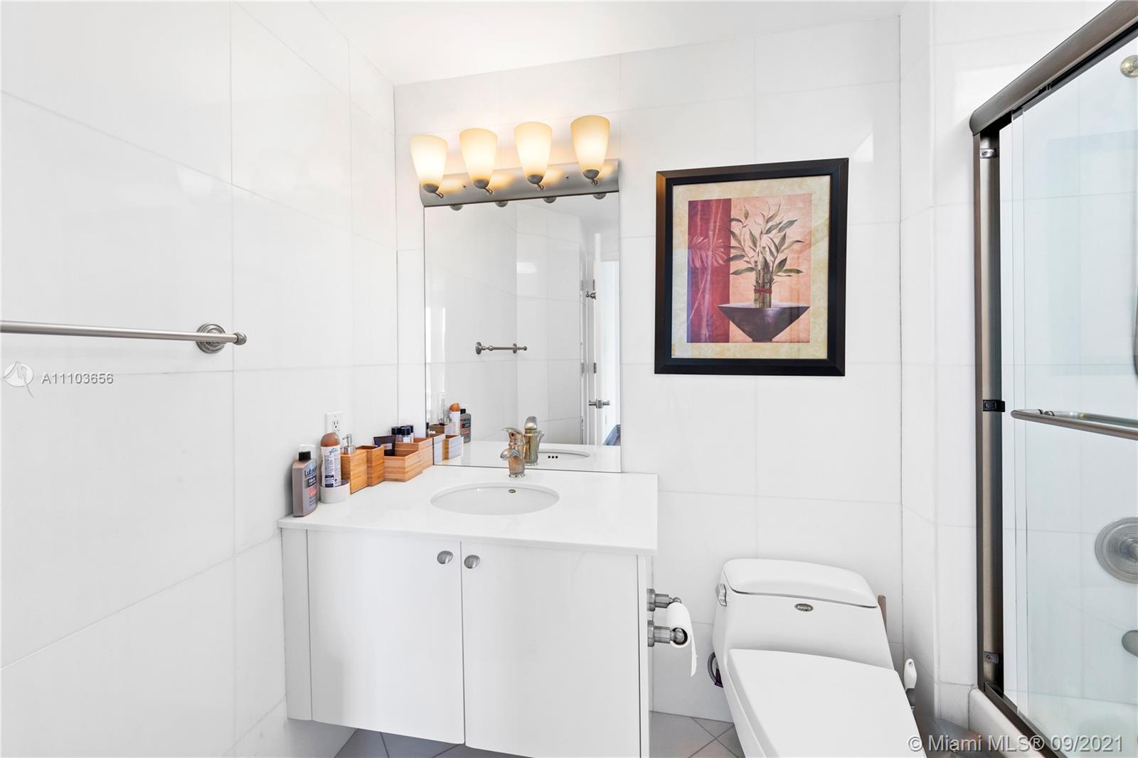 OCEANIA V CONDO - Residential