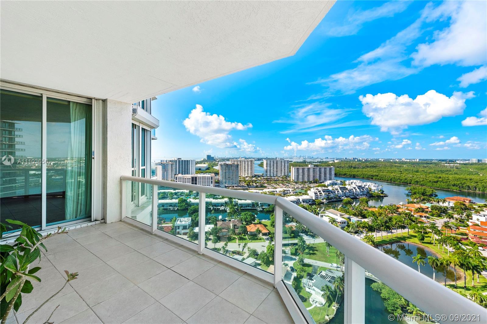 OCEANIA V CONDO - Residential