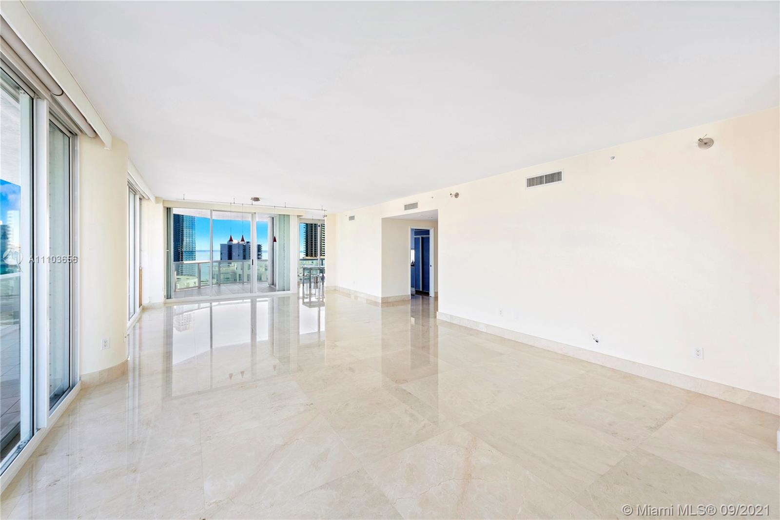 OCEANIA V CONDO - Residential