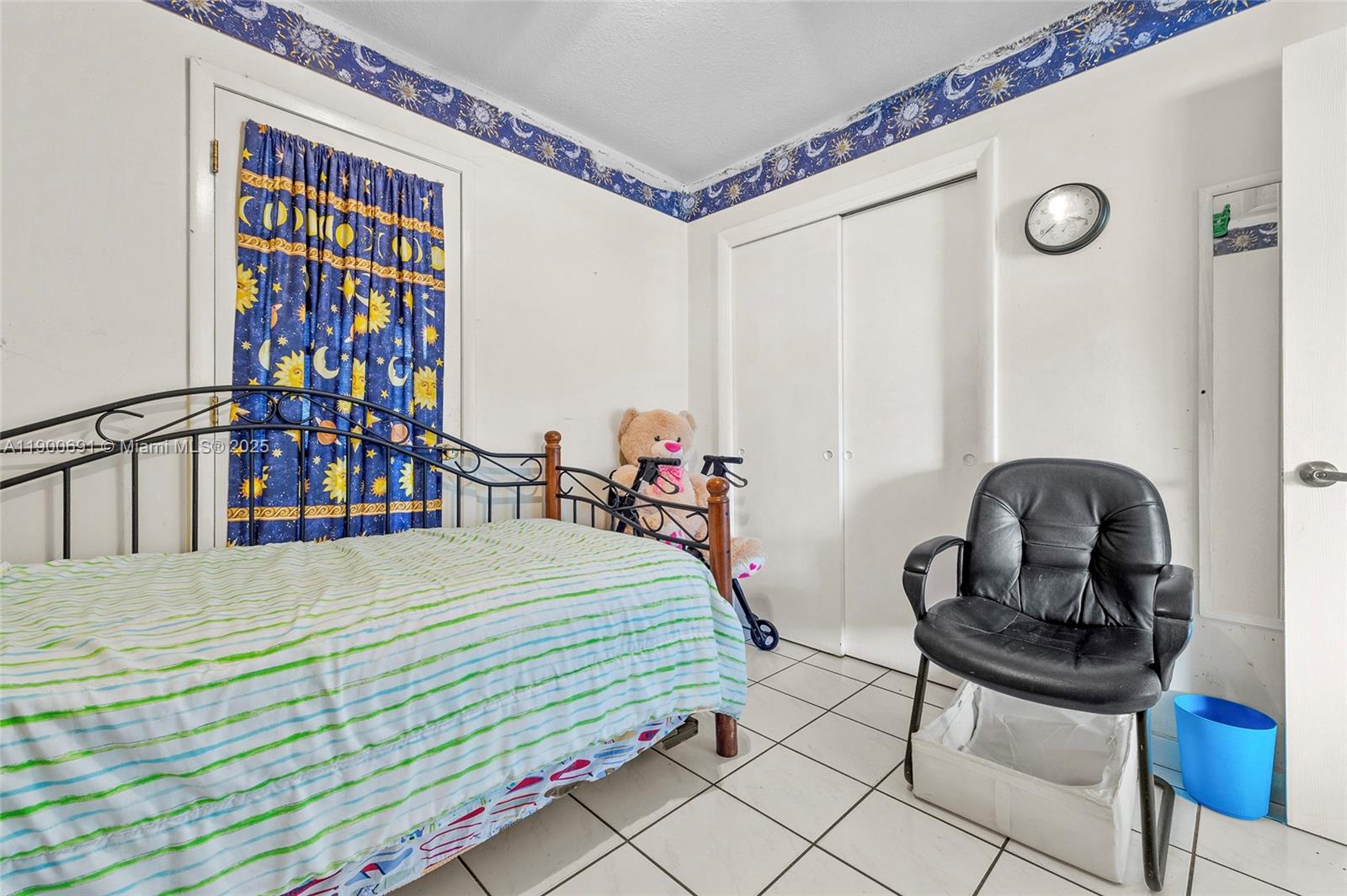KENDALE LAKES SEC 4 - Residential