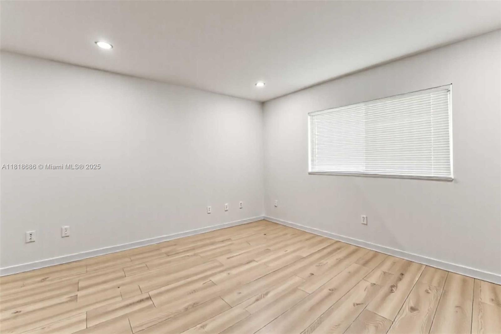 STERLING FIFTY-SIX - Residential