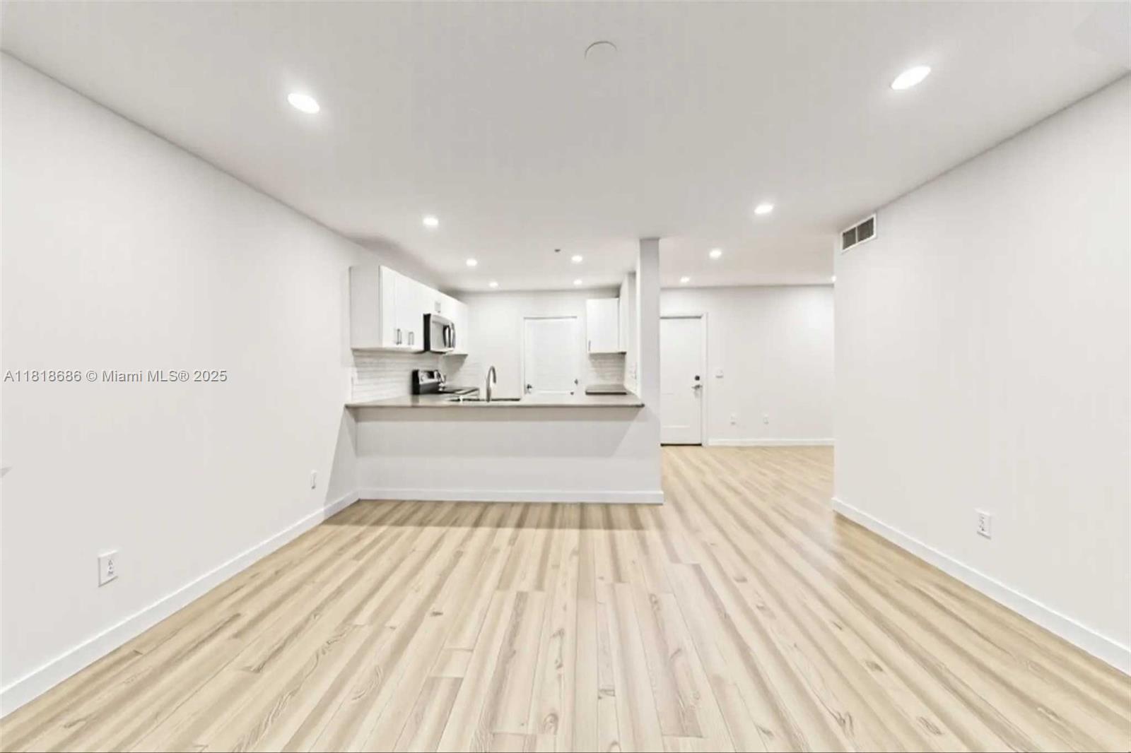 STERLING FIFTY-SIX - Residential