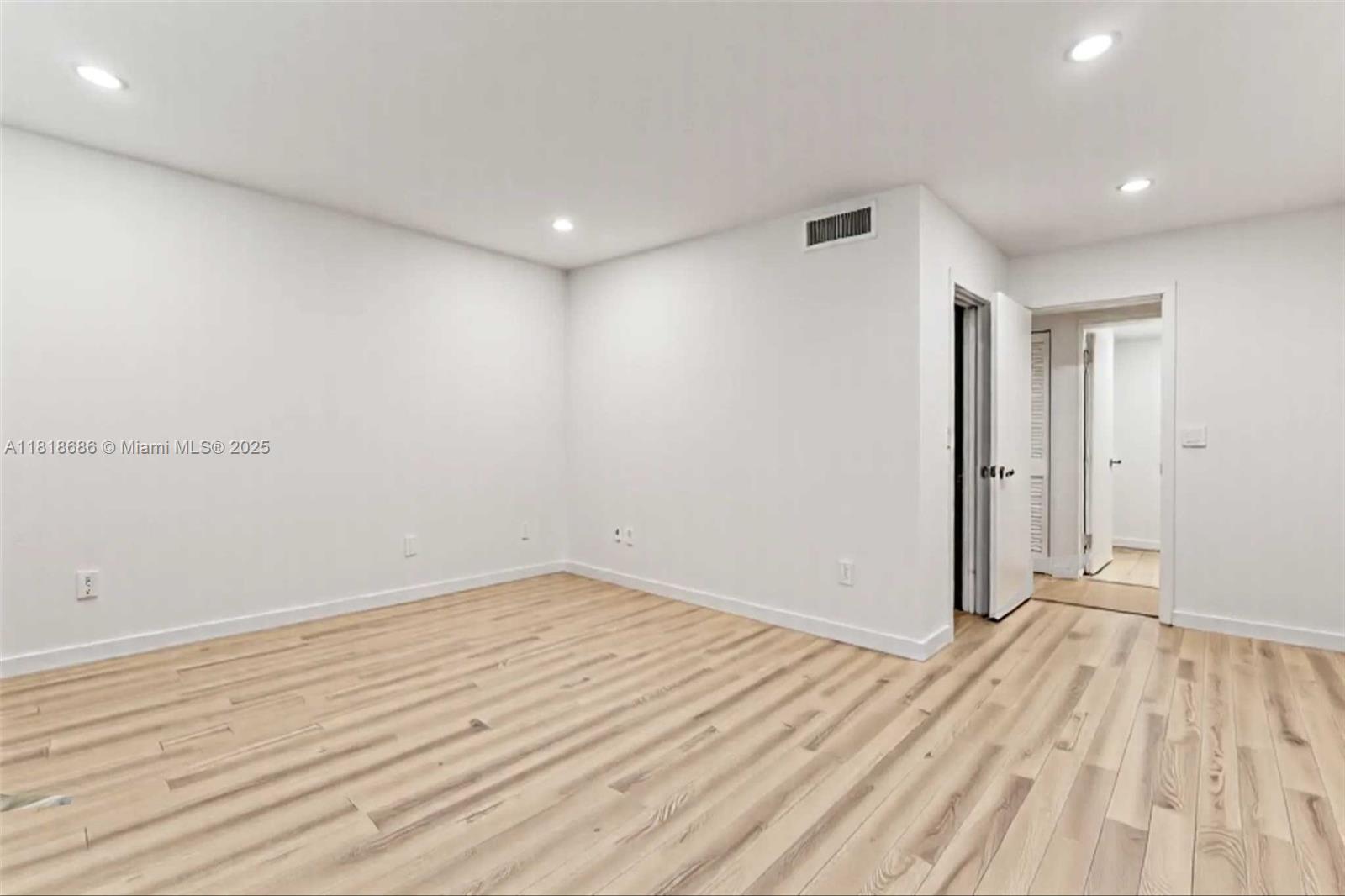 STERLING FIFTY-SIX - Residential